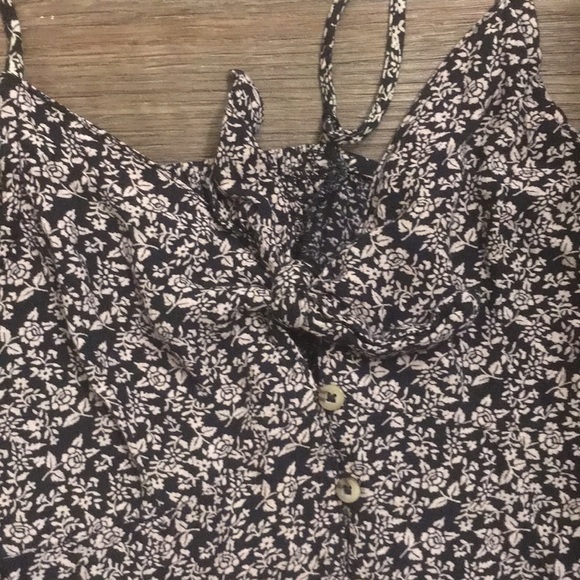 Summer Flower Dress - Picture 4 of 8